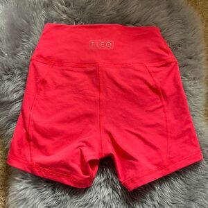 Fleo Neon Punch True High rise Contour gym shorts